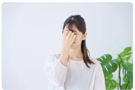 眼精疲労の原因と治し方｜目の疲れ・かすみ・頭痛は自律神経の乱れかもしれません
